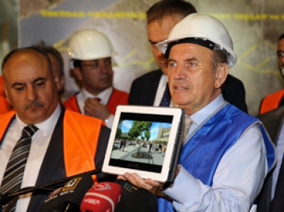 Başkan Topbaş: “Topçu Kışlası’nın projeleri Taksim’de sergilenecek”