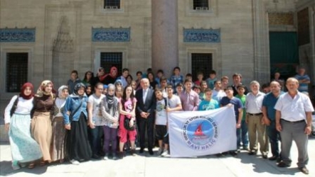 Mavi Haliç Gençlik Klübü yaz okulu tamamlandı.