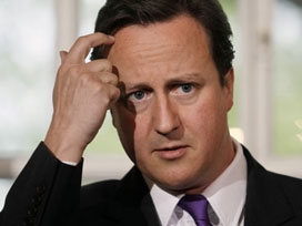 Cameron'dan AİHM'e eleştiri yağmuru
