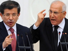 Davutoğlu-MHP arasında 'acizlik' tartışması