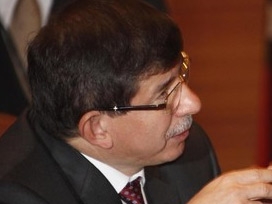 Dışişleri Bakanı Davutoğlu İran'da