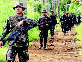 Filipinler'de askerle gerilla çatıştı: 10 ölü