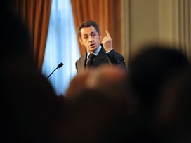 Fransa'da çiftçiler Sarkozy'i umutlandırdı