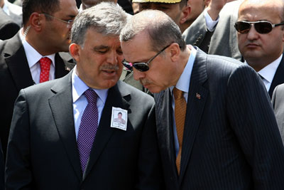 Gül'den Erdoğan'a: Kardeşten öteyiz