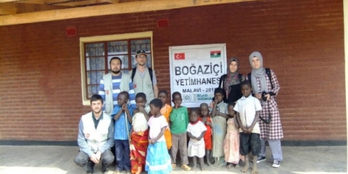İHH Gönüllüsü Boğaziçi Üniversiteliler Malavi'de yetimhane yaptırdı