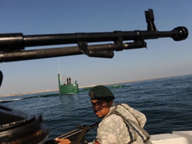 İran 13 deniz korsanını yakaladı