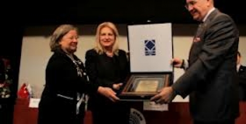 Koso​va Başbakanı Dr. Edita Tahiri 