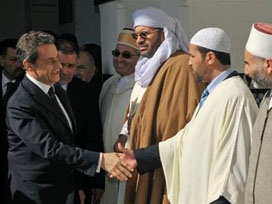 Müslümanlardan Sarkozy'e mektup