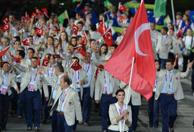 Olimpiyat açılışındaki Türk bayrağı satılıyor