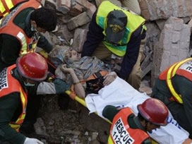 Pakistan'da ölü sayısı 10'a yükseldi